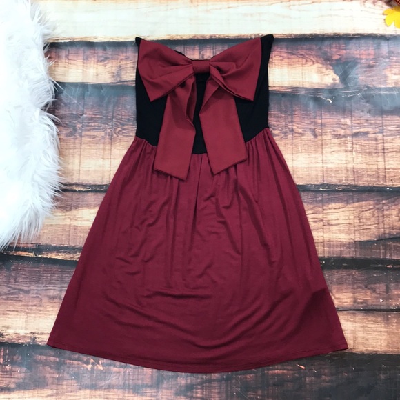 Sale! Burgundy & Black Bow Back Dress - Picture 3 of 4